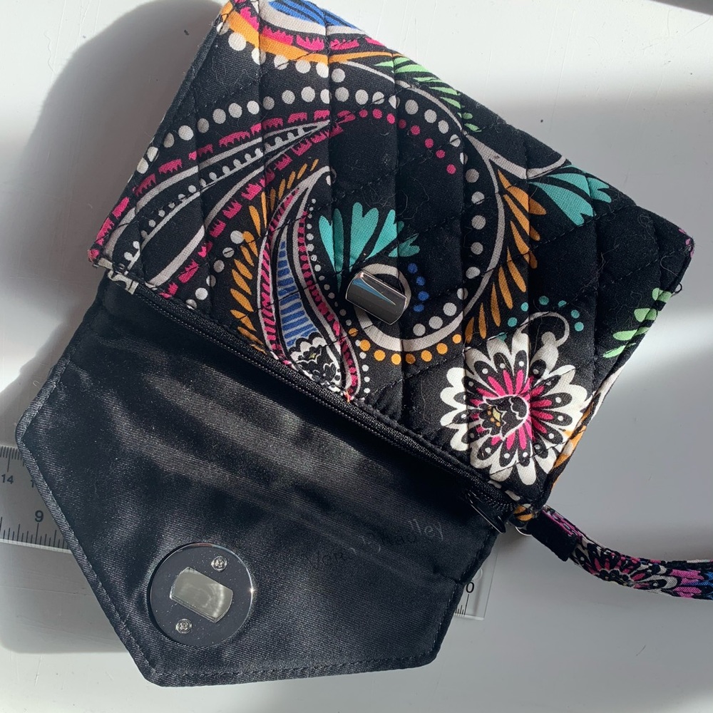 Very bradley cell phone wristlet NWOT